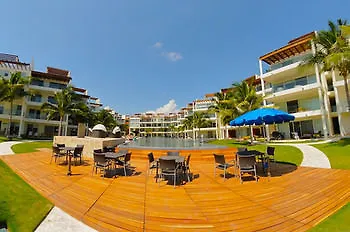 The Elements Playa Del Carmen 아파트