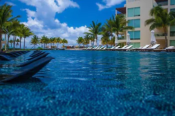 The Elements Playa Del Carmen公寓